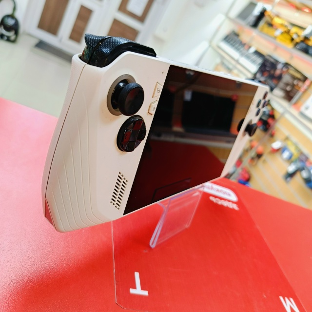 Игровая приставка ASUS rog rc71L