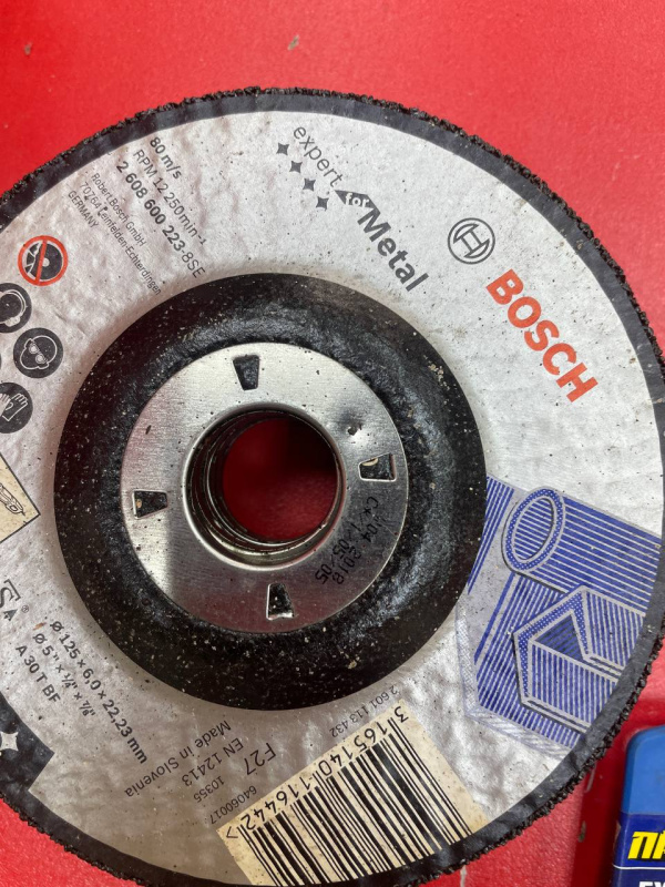 зачистной Bosch 125