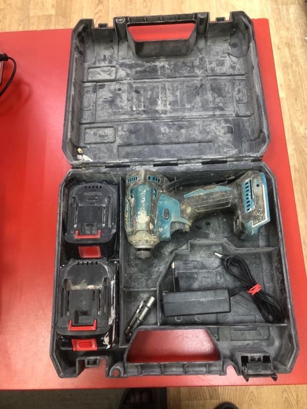 Гайковерт Makita --