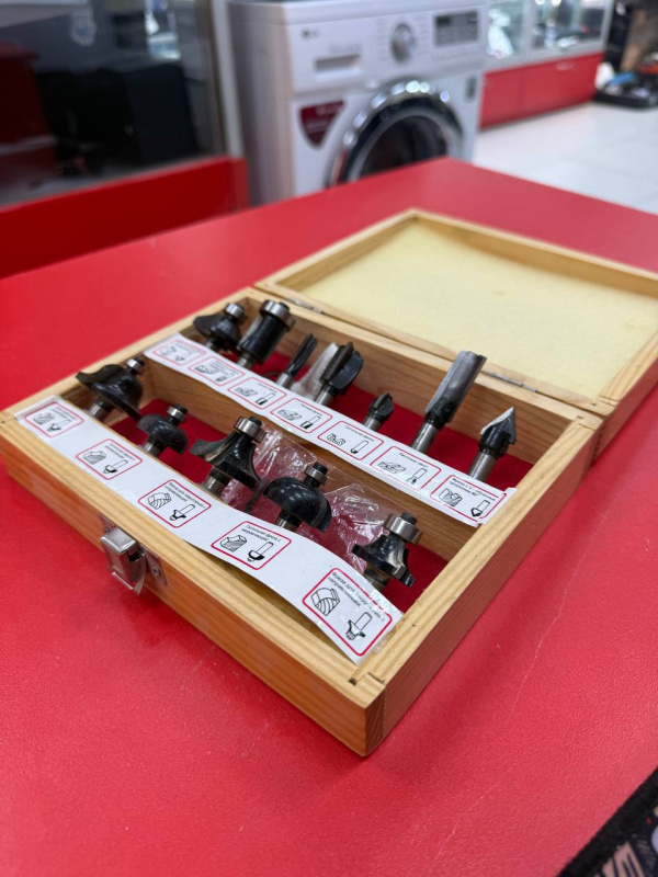 Набор инструментов ВИХРЬ Набор Фрез по дереву