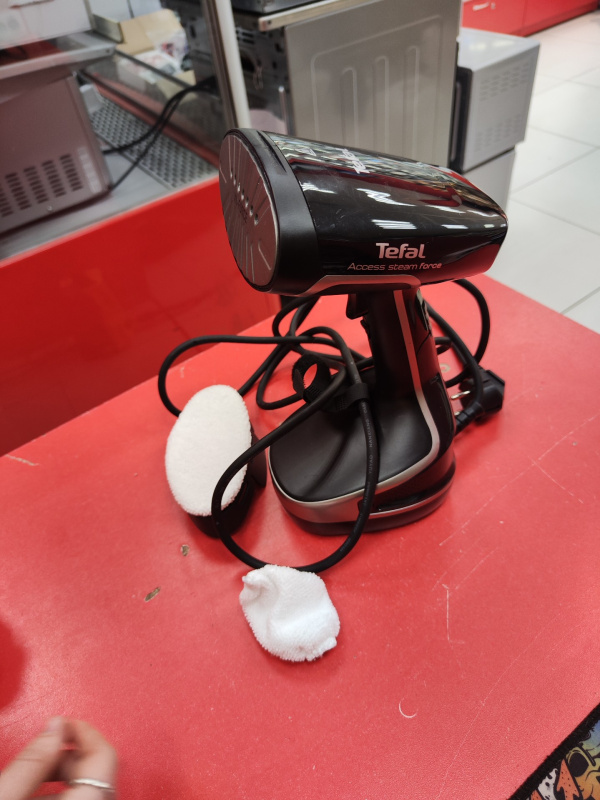 Отпариватель Tefal Access Steam Force DT8250E1