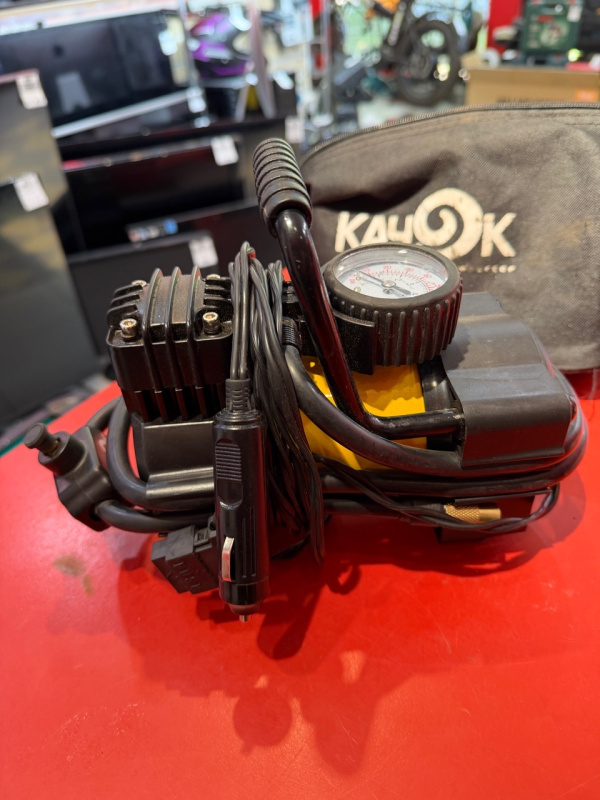 Авто аксессуар Автокомпрессор Качок 40w