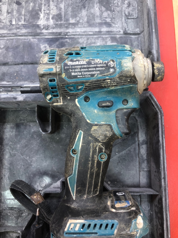 Гайковерт Makita --