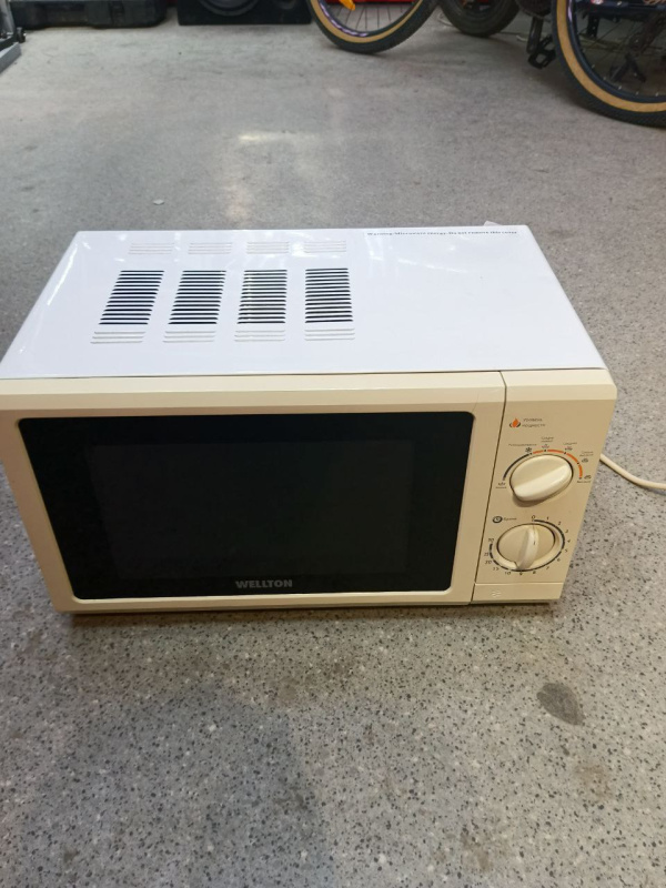 Микроволновая печь Wellton WMO-1700W