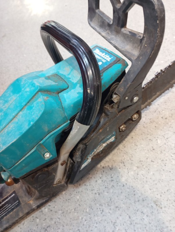 Бензопила Makita EA7900P70E