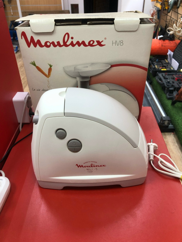 Мясорубка Moulinex HV8