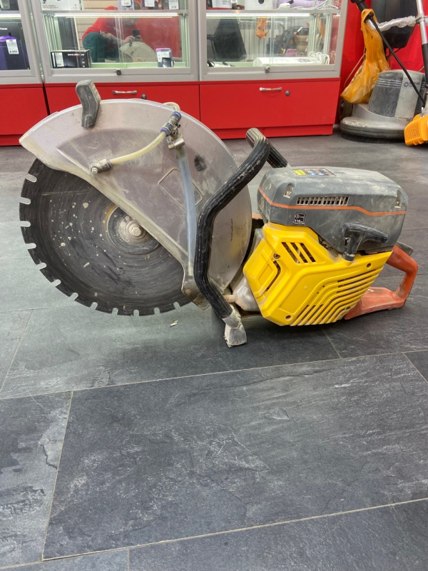 Бензорез Most GC-7700