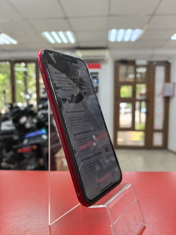 Мобильный телефон Apple iPhone 11