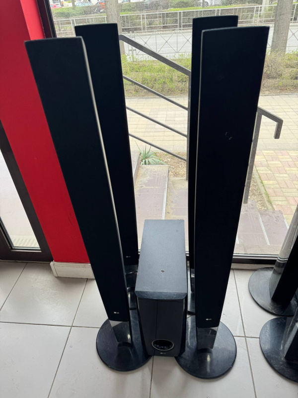 Домашний кинотеатр LG 1