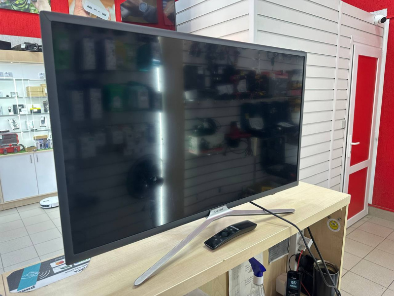 Телевизор Samsung UE32M5500AU