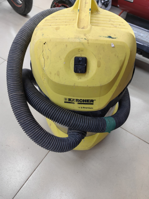 Промышленный пылесос Karcher mv3