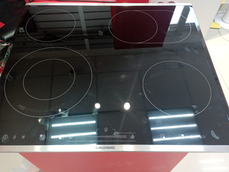 Плита Grundig GIEV624430X