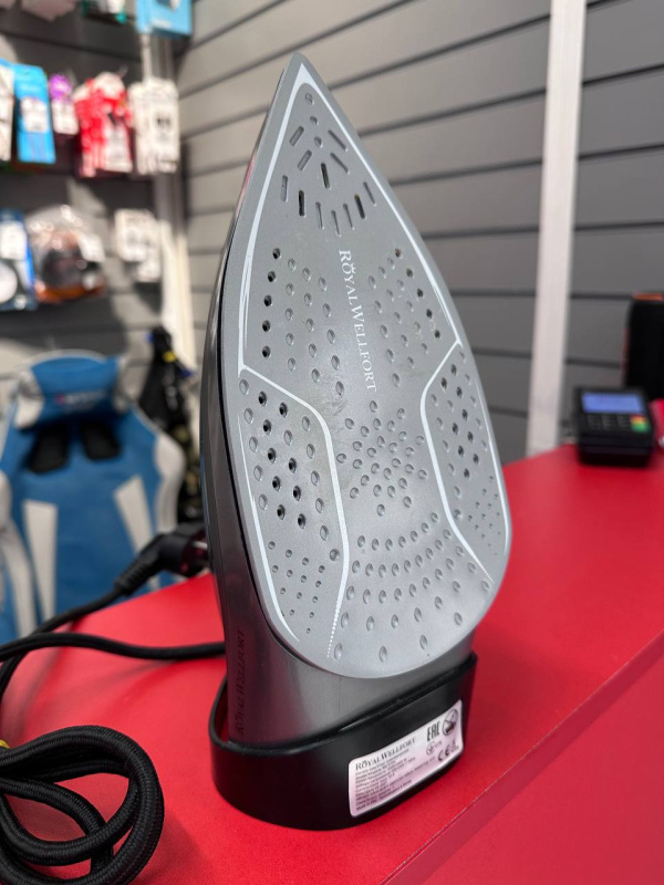 Утюг Port Royale RSI 0124