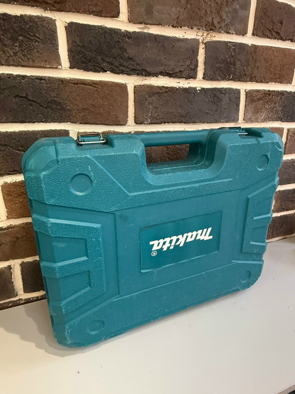 Шуруповерт Makita Не указана