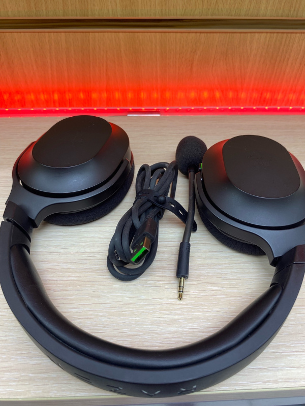 Наушники Razer BARRAKUDA X