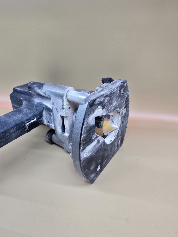 Фрезер Phiolent R2-620w