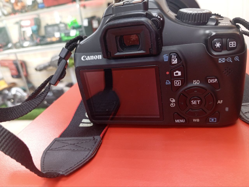 Фотоаппарат Canon EOS 1100D