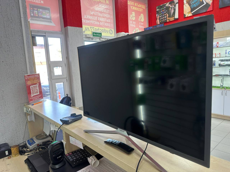 Телевизор Samsung UE32M5500AU