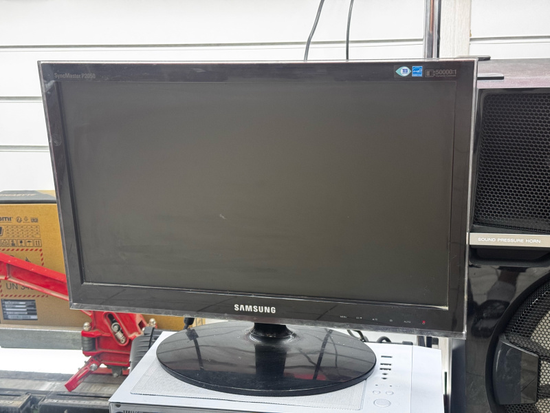 Монитор Samsung P2050N