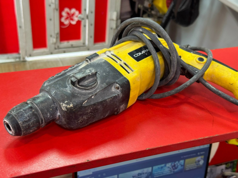 Перфоратор Compass RH1201