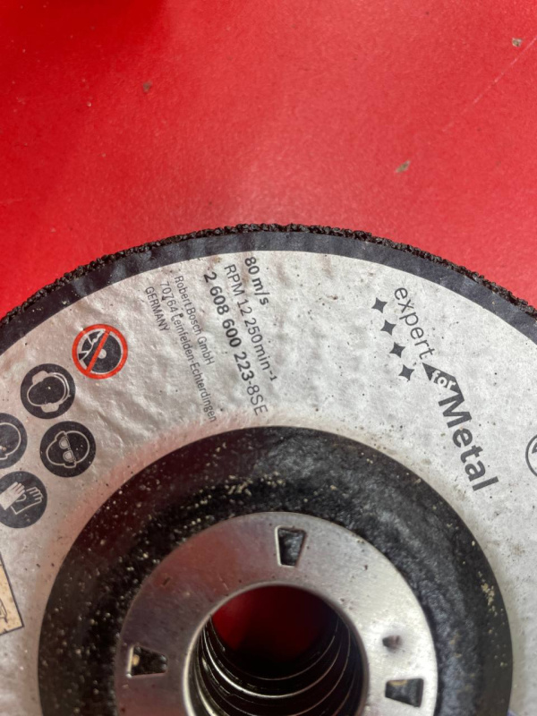 зачистной Bosch 125