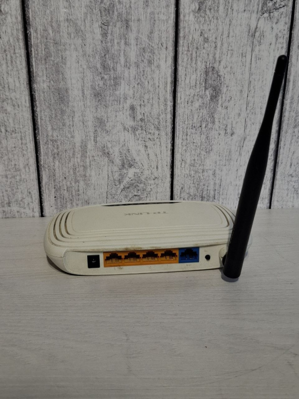 Роутер TP-Link TL-WR740N