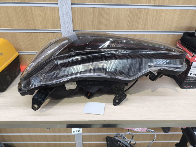 Передняя левая фара Mitsubishi Lanser X 2007-2017 YAA-YS-0162C 12V