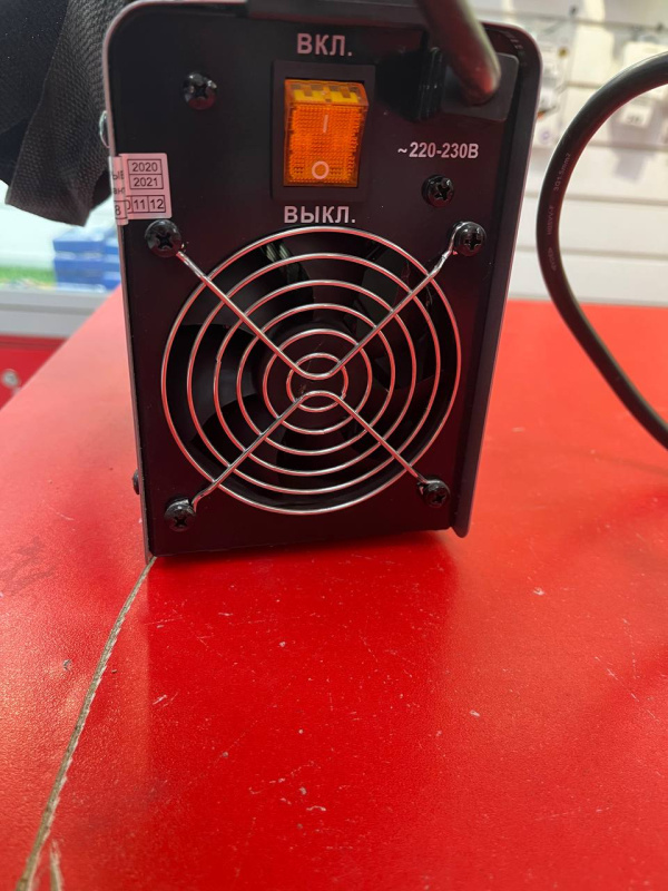 Сварочный аппарат - инвертор ММА Ресанта САИ 160